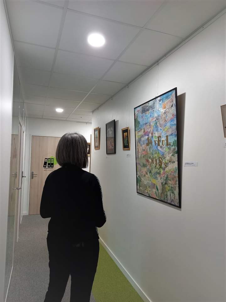 lerubixco's tweet photo. [EXPO JUSQU'AU 12 MAI AU RUBIXCO👩‍🎨]
On vous dévoile quelques 📸 du vernissage de vendredi dernier 🤩

Le Rubixco accueille les œuvres hautes en couleurs de @sabrinavannier.art jusqu'au 12 mai prochain. En entrée libre, du lundi au vendredi.

À bientôt 😉

#artwork #Innovation https://t.co/GZqfipYR5W