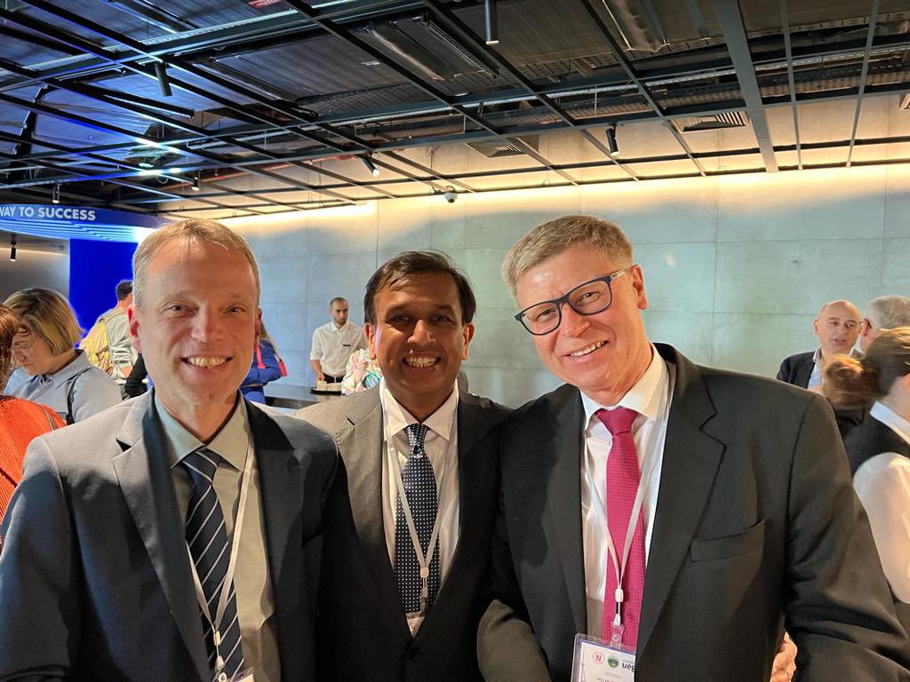 <a href="/Shrikhande_SV/">Shailesh V. Shrikhande</a> <a href="/cw_michalski/">Christoph Michalski</a> <a href="/surgery_hps/">Heidelberg Pancreatic Surgery (HPS)</a> <a href="/EAHPBA/">E-AHPBA</a> <a href="/IHPBA/">IHPBA</a> <a href="/JorgKleeff/">JorgKleeff</a> This one is special! 
Great to have also brought together Shailesh Shrikande, Helmut Friess and Jorg Kleeff at the EDS Postgraduate Course in Tbilisi, Georgia 🇬🇪
Pancreas journey for over 20 years 🥂