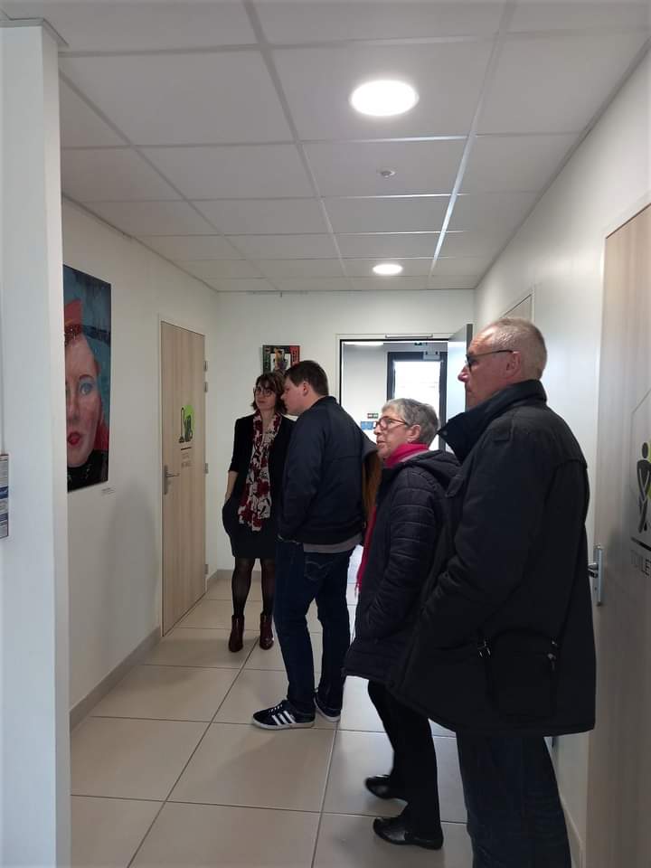 lerubixco's tweet photo. [EXPO JUSQU'AU 12 MAI AU RUBIXCO👩‍🎨]
On vous dévoile quelques 📸 du vernissage de vendredi dernier 🤩

Le Rubixco accueille les œuvres hautes en couleurs de @sabrinavannier.art jusqu'au 12 mai prochain. En entrée libre, du lundi au vendredi.

À bientôt 😉

#artwork #Innovation https://t.co/GZqfipYR5W