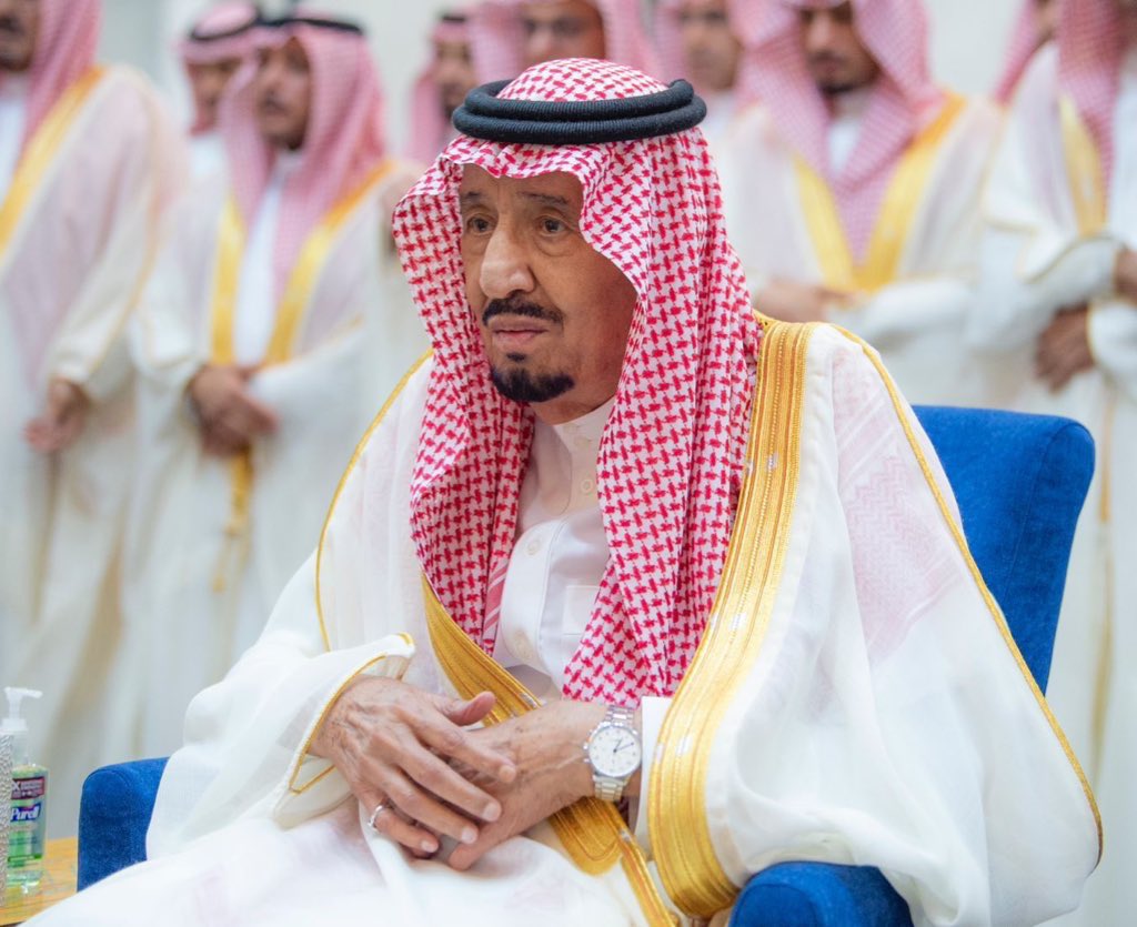 GMG919's tweet photo. أرفع أسمى آيات التهاني والتبريكات إلى مقام سيدي #خادم_الحرمين_الشريفين #الملك_سلمان_بن_عبدالعزيز وإلى صاحب السمو الملكي #الأمير_محمد_بن_سلمان  وإلى شعب مملكتنا الحبيبة بمناسبة حلول #عيد_الفطر_المبارك أعاده الله علينا وعلى قيادتنا الرشيدة باليمن والبركات 🤍

و #كل_عام_وانتم_بخير https://t.co/buBcMEFESD