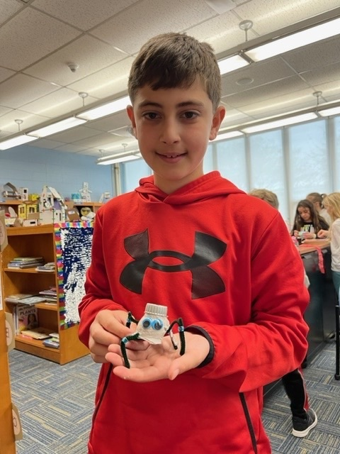 StonyBrookElem's tweet photo. In honor of Earth Day, 3rd graders used recycled materials to create "Litterbugs" #SBhasHEART https://t.co/dlOcE0xjsO