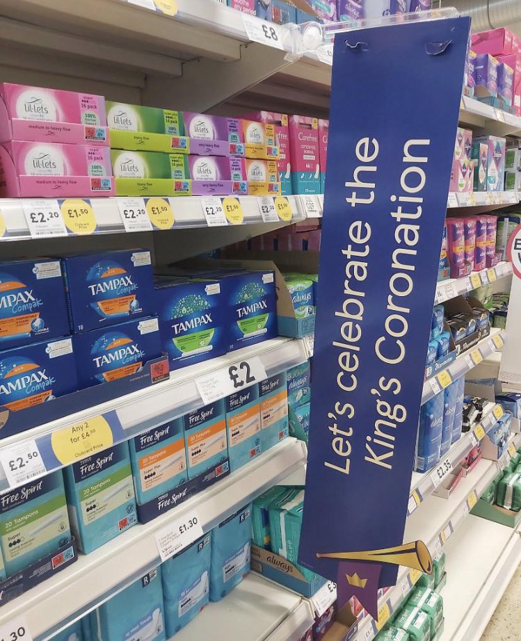 No Context Brits tweet media