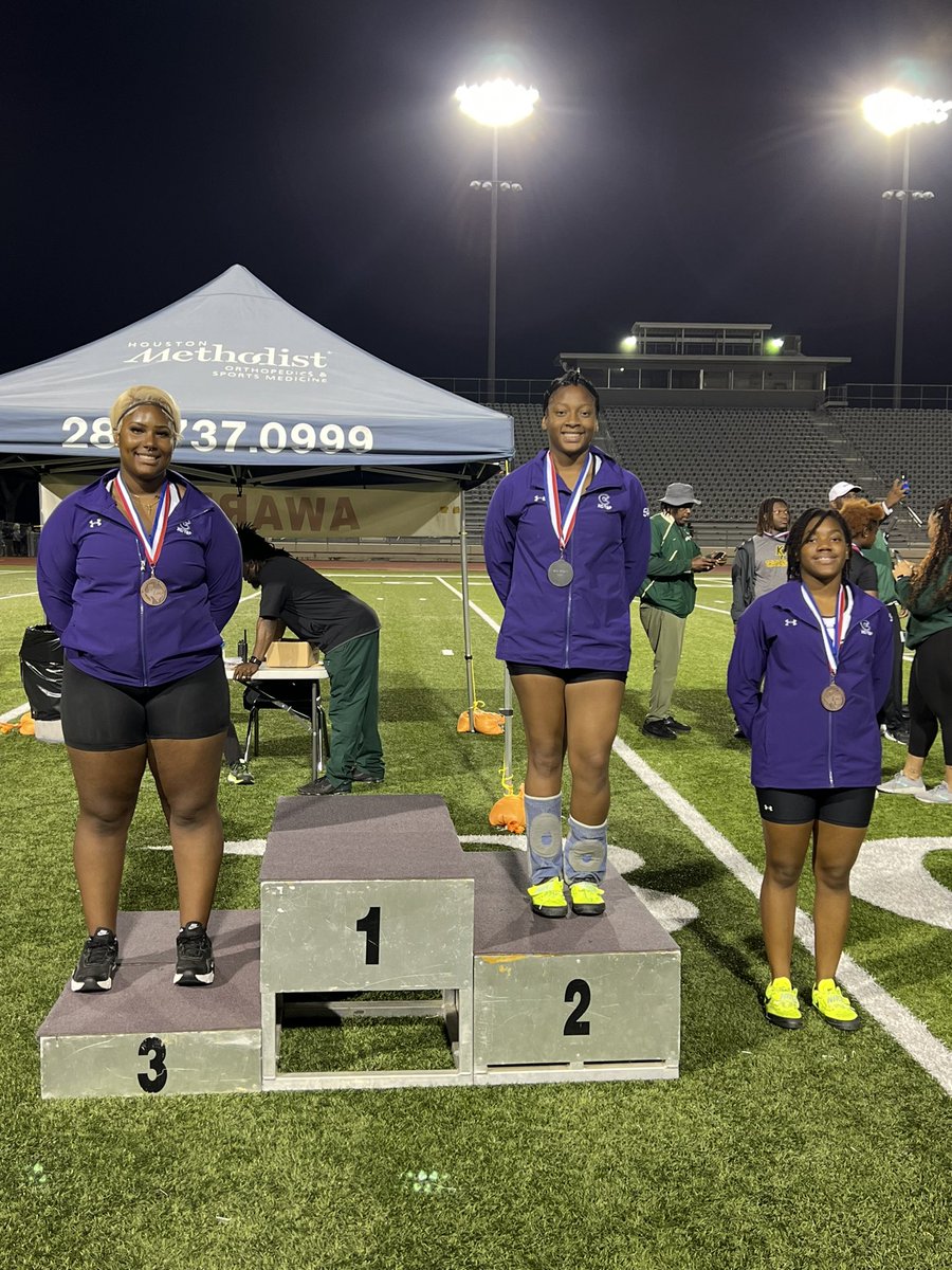 Larhodes1's tweet photo. Area discus champion and 2nd in shot. @Kacienichole_ it���s always fun to watch you compete! Praying for even bigger throws at Regionals! 
#stayfocused #believebig #itscoming @mrhodesteam @Kilowery @CainGirls @CAIN_ATHLETICS @TexasTFXC https://t.co/jYHXZqCSpA