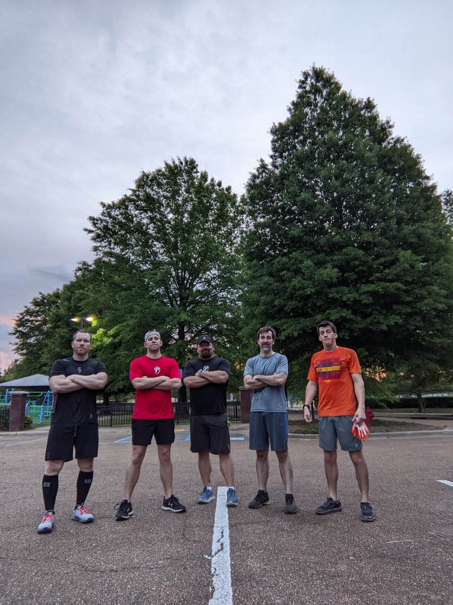 5 PAX boarded the pain train @F3JacksonMS #TheWall for a sufferfest of 11s (burpees & 2:1 shoulder tap Merkins) and finisher round of 21s (donkey kicks/big bois/jump squats). COT on Psalm 8:3-4.