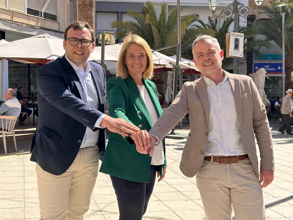 PP_Motril's tweet photo. 🔵 El PP incorpora en su candidatura a un experto y reconocido abogado especialista en nuevas tecnologías y familia

➡ Juan Fernando Herrera, licenciado en Derecho, especialista en Derecho de las Nuevas Tecnologías y Familia se suma a la candidatura del @PP_Motril https://t.co/Kc8L3TsqMi
