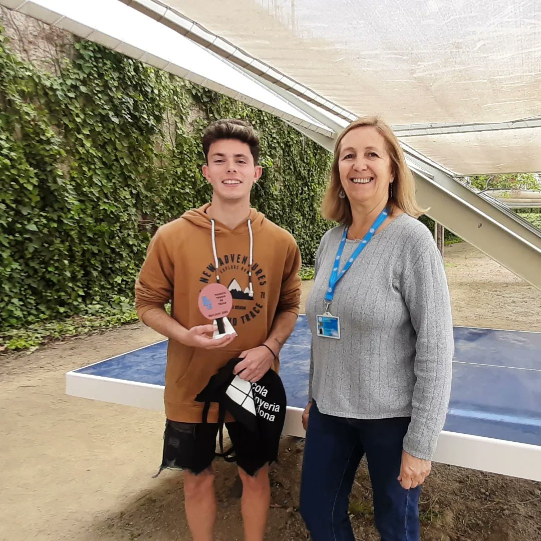 EEBE_UPC's tweet photo. Ja tenim guanyadors del Campionat de tennis taula 🏓 Sant Jordi Saludable al CDB
🥇Àlex Martínez
🥈Pep Bartolí
🥉Eduard Navarro
Felicitats!! I gràcies a tots els participants
#UPCSaludable #EEBEsaludable https://t.co/fjbntuytTb