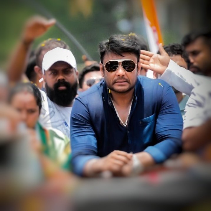 ThoogudeepaViji's tweet photo. BOSS 🔥❤️
#DBoss𓃰 #DarshanThoogudeepa #D56 #Kaatera https://t.co/CYZLK4fKQd