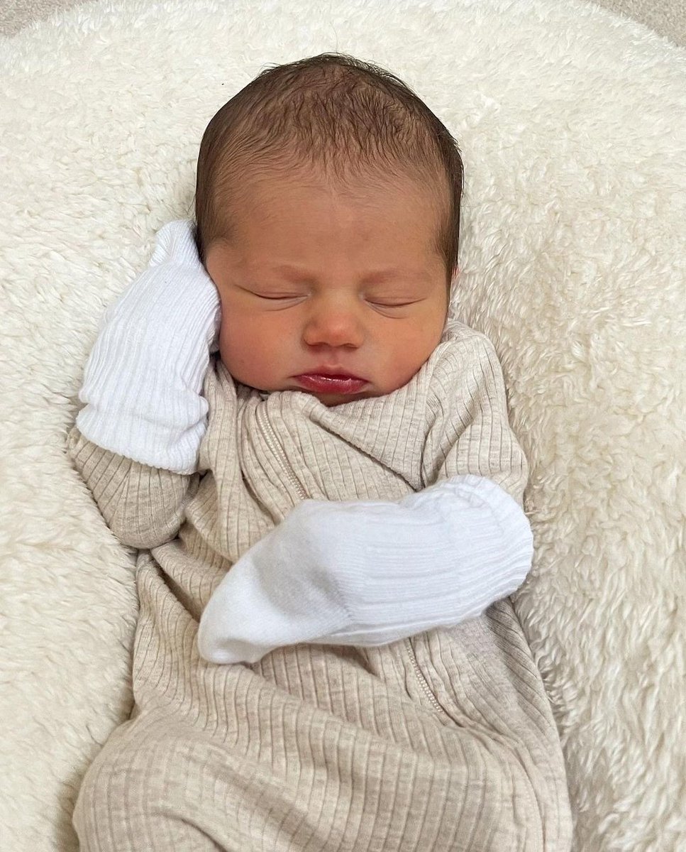 ReasonToLoveEJC's tweet photo. Welcome little Angelina Grace Bridgewood 🏹🤍 born 17.04.2023

Hige Congratulations to Sophia &amp; James.
Wish your little family all the best https://t.co/JkBXWCyjei