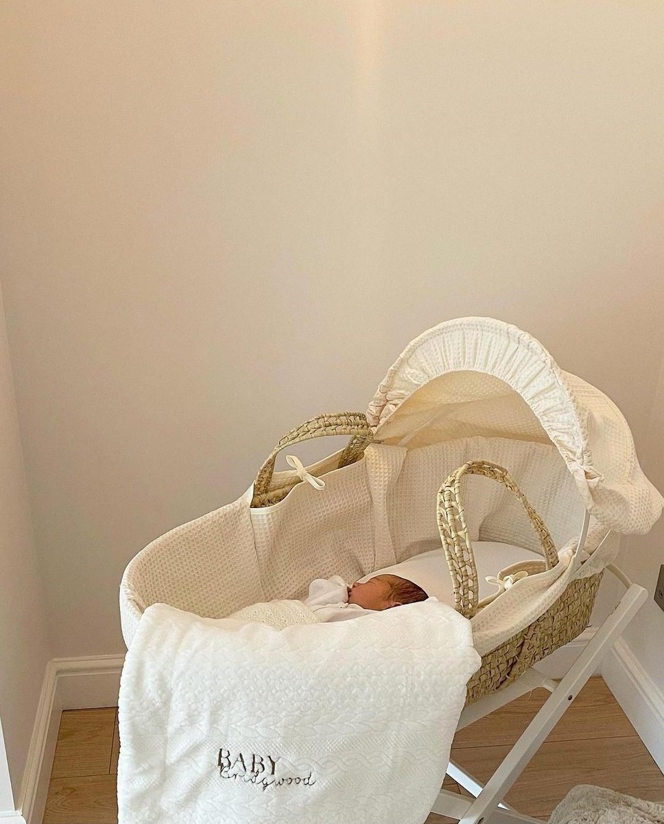 ReasonToLoveEJC's tweet photo. Welcome little Angelina Grace Bridgewood 🏹🤍 born 17.04.2023

Hige Congratulations to Sophia &amp; James.
Wish your little family all the best https://t.co/JkBXWCyjei