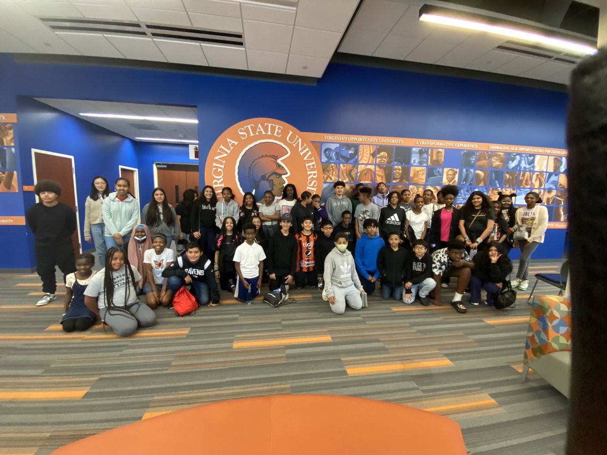 deerob55's tweet photo. JH AVID scholars had a beautiful day exploring Virginia State University’s campus.@JeffHoustonPK8 @Steelersjodie @AVID4College https://t.co/TzuMj0MUei