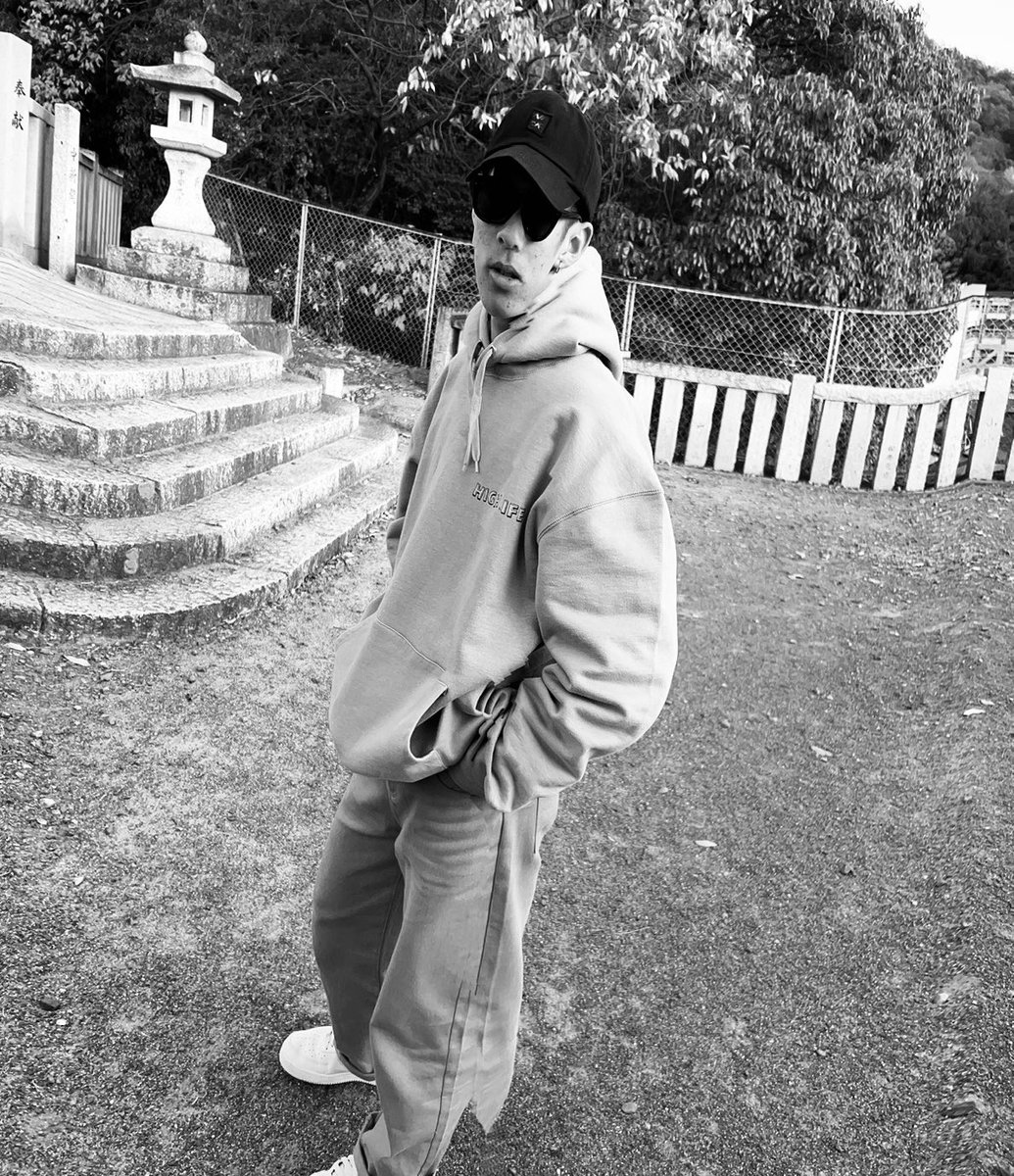 utah6969691009's tweet photo. first tweet
#HighLife
#highlife
#streetfashion
#snapcha
#グラサン
#ストリートファッション https://t.co/9krWX5wYSW