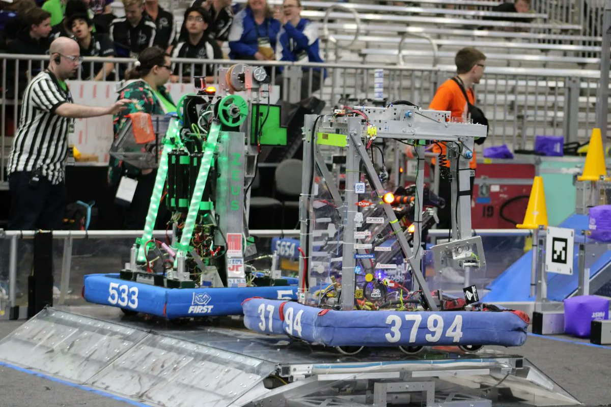 frcteam533's tweet photo. Pics from our first five quals yesterday! You could say we look good in blue π¦π΅π
#Team533 #PSIcotics #FIRSTRobotics #FRC #OMGRobots #Robots #STEM https://t.co/U1cshXiTqo