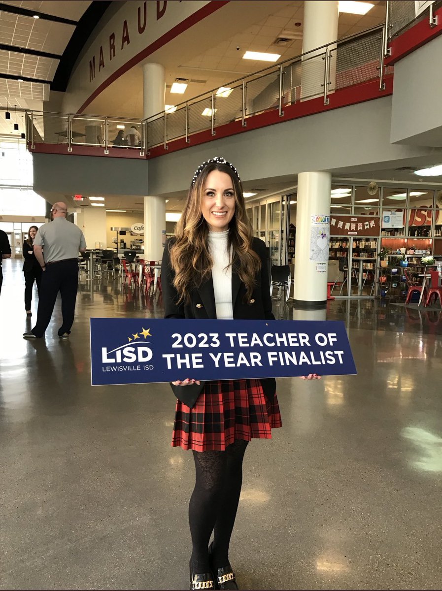 TrueTrueje's tweet image. I can’t wait to celebrate @Katie_Bragg_MHS during the LISD awards banquet tonight! Please help us cheer her on as a secondary teacher of the year finalist! Katie, you are part of what makes @MHS9th so marvelous! #LISDTOY #LISDawards