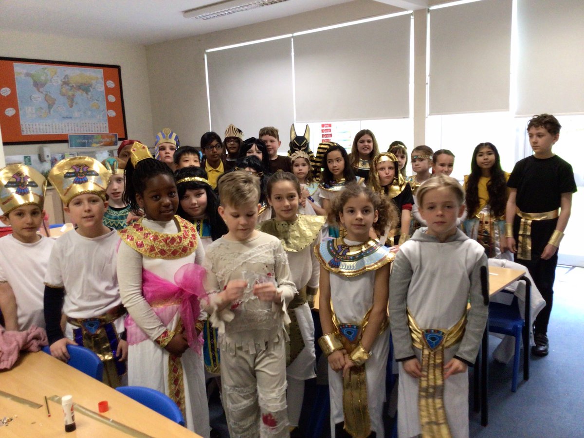 s_wilfrid's tweet photo. Year 4 have had a lovely day learning how to mummify tomatoes and dancing like an Egyptian. https://t.co/dwaJNbQ1CZ