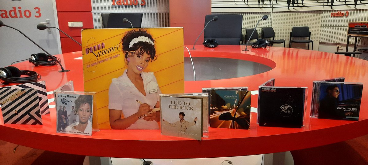 #Blackisblack 40 years of reléase of 'She Works Hard The Money' and a Whitney Houston gospel record... Plus...@pinkpantheress2 @steffenmorrison @sza @DojaCat AngelsOfLibra @matthewwhitaker @arloparks @jeffLorber @ComoLoOyes_R3 @PodcastRadio3