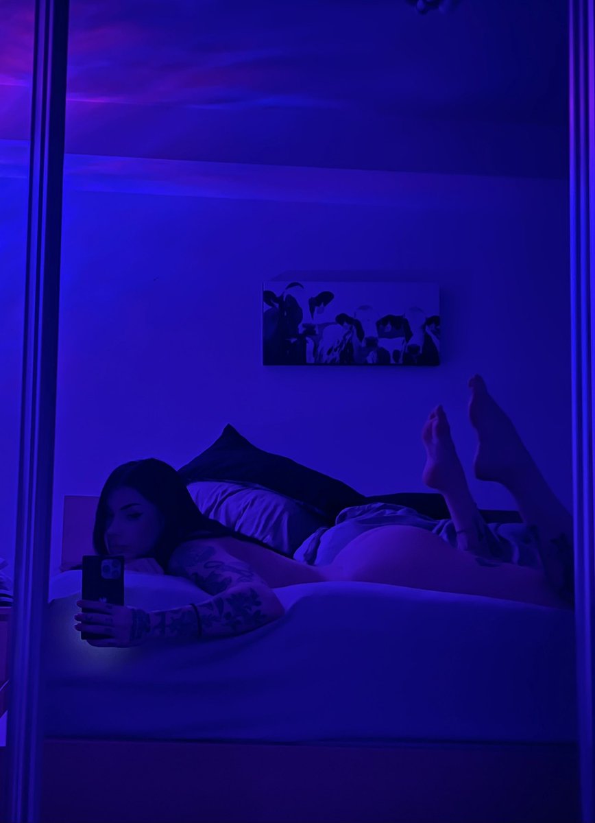 kxrlyxmxrie on Twitter: "🦋🦋🦋"