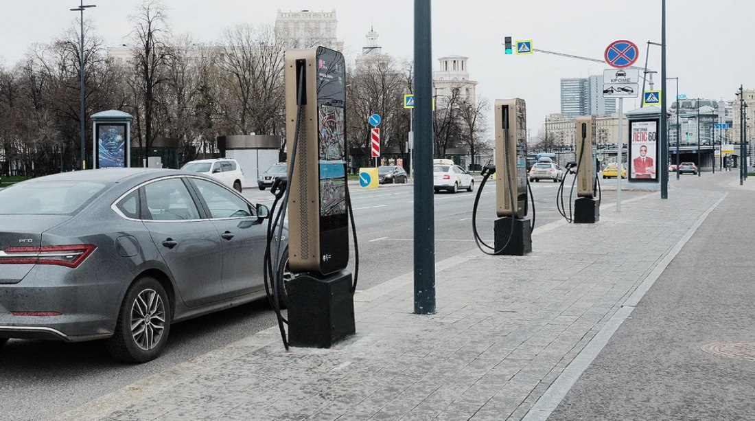 Dimitron100news's tweet photo. https://t.co/OHxNthaFkb

#cocheeléctrico #Moscú #Rusia #Noticia https://t.co/NbbabB6jnL