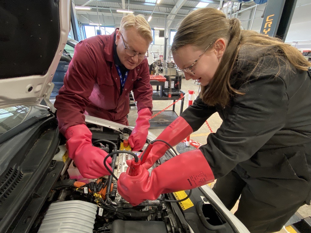 Emily, 17, who progressed to us from Caedmon College, #Whitby is busy in our workshop, using equipment that is part of the Yorkshire and Humber Institute of Technology (IoT) based here at Scarborough TEC, part of the TEC Partnership.
