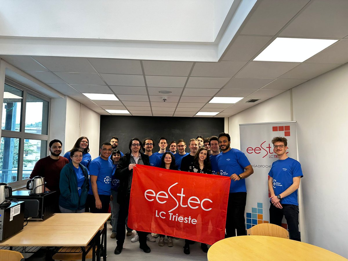 eestects's tweet photo. Congratulazioni a tutti e particolarmente ai vincitori, i Team Crafters💎✨ 
Un particolare ringraziamento al nostro Academic Advisor @adelorenz84 🥰 https://t.co/WYGzoCRKhQ