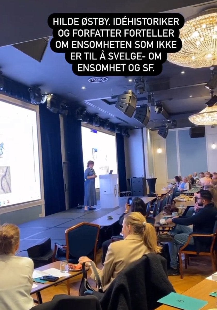 Oslo_EDResearch's tweet photo. Hilde Østby forteller om ensomhet og #spiseforstyrrelse 
#SFkonferansen2023 
#mittous https://t.co/nwMVWDRL89