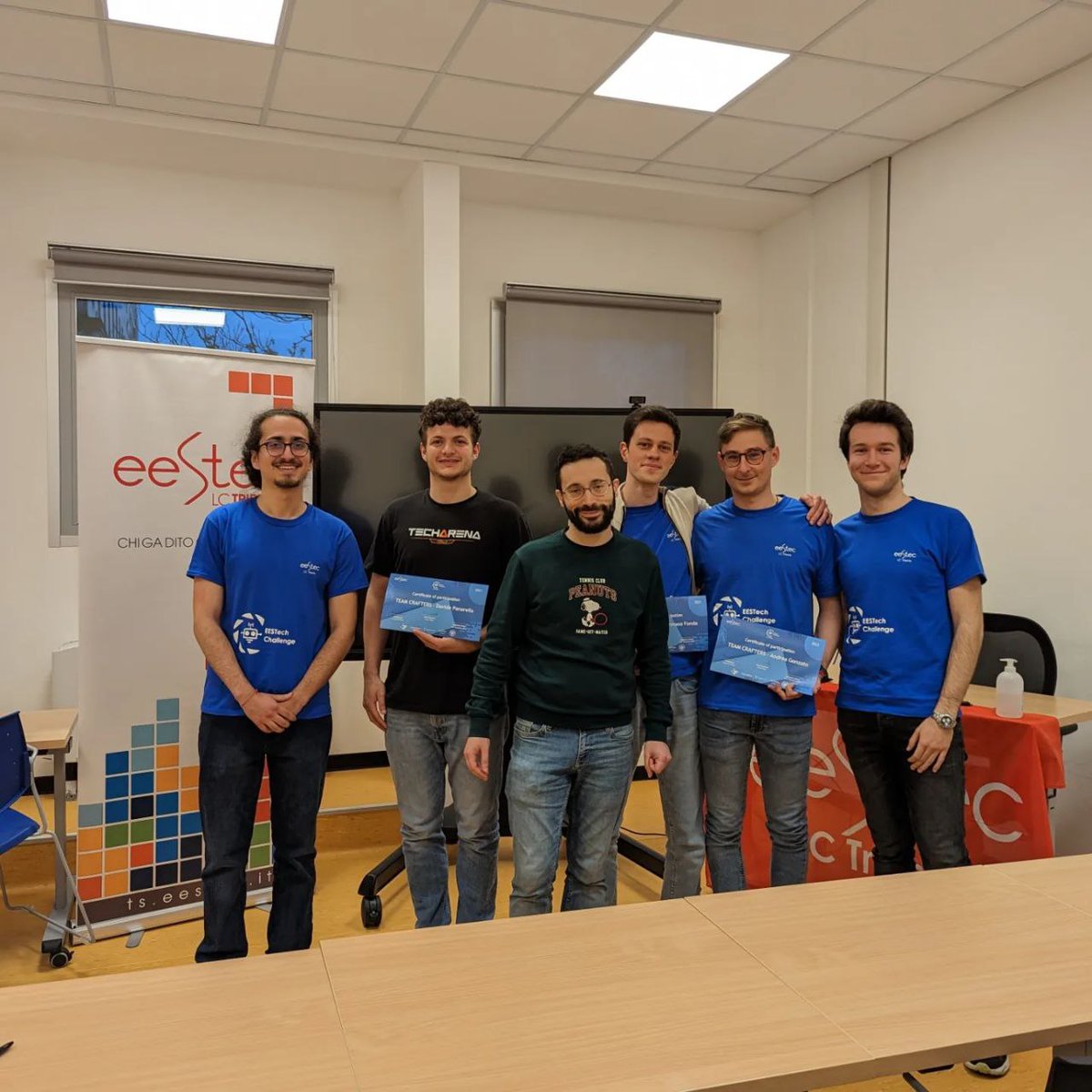 eestects's tweet photo. Congratulazioni a tutti e particolarmente ai vincitori, i Team Crafters💎✨ 
Un particolare ringraziamento al nostro Academic Advisor @adelorenz84 🥰 https://t.co/WYGzoCRKhQ