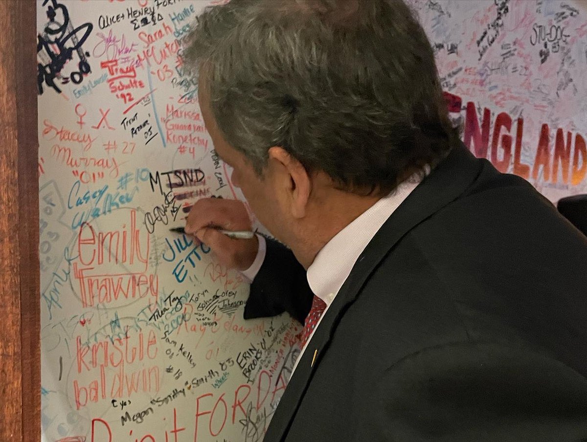 NEC Center for Civic Engagement (@neccivic) on Twitter photo Gov. Chris Christie spoke to a packed room at NEC as he weighs a potential presidential run.
Following the event, Christie and his wife, Mary Pat, signed the wall in the Pub!
<a href="/newengcollege/">New England College</a> #FITN #nhpolitics <a href="/GovChristie/">Chris Christie</a> Gov. Chris Christie spoke to a packed room at NEC as he weighs a potential presidential run.
Following the event, Christie and his wife, Mary Pat, signed the wall in the Pub!
<a href="/newengcollege/">New England College</a> #FITN #nhpolitics <a href="/GovChristie/">Chris Christie</a>