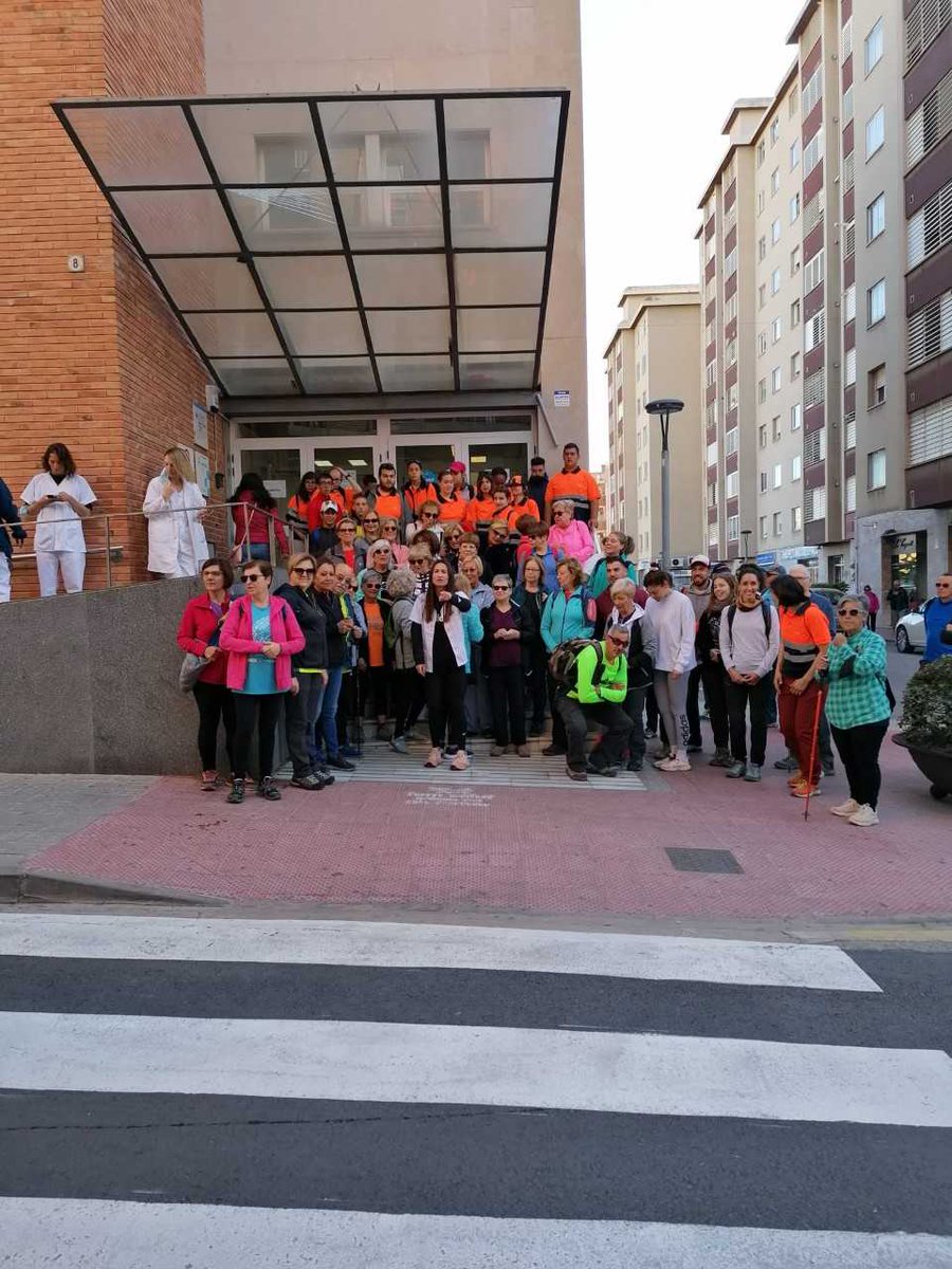 apicstgn's tweet photo. 👟 🚶🏻‍♀️ Més de cent persones en la #CaminadaPopular des de #Valls a #Masmolets
en commemoració del dia Mundial de l'activitat física!
Aquesta iniciativa s'emmarca dins de la celebració del dia Mundial de l'activitat física!#DMAF2023.👏🏻 #CAPdeValls #salut #exercicifisic 
#Sumasalut https://t.co/xeCADoYbVT