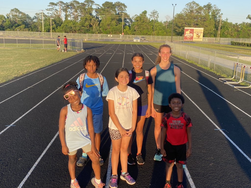 StAugSpeedTC's tweet photo. We would like to congratulate our 3rd quarter honor roll students. Continue working hard because it starts in the classroom. I’m sure we have few more that just weren’t at practice 📚✏️🌟 https://t.co/21HrQQdeNr