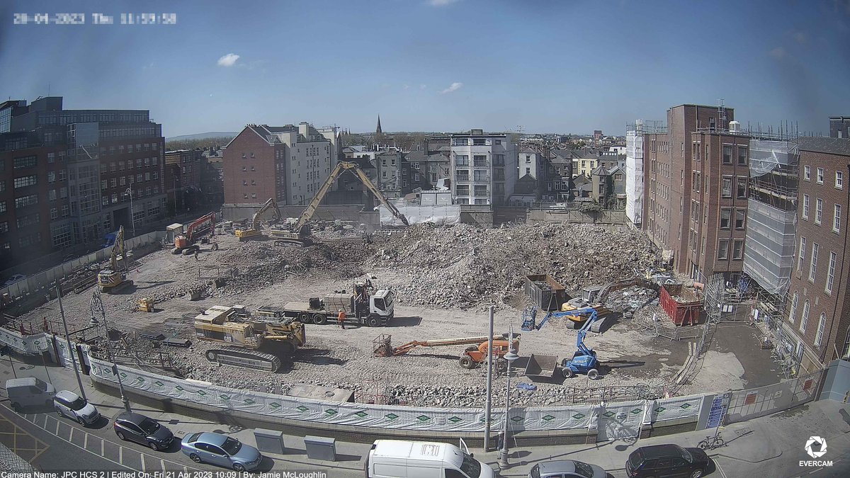 HiberniaREG's tweet image. Another milestone successfully achieved on Harcourt Square with demolition works completing on Block 2. Well done @johnpaulconst  and @Hegartydemo 

#HarcourtSquare #TransformingDublinResponsibly #Demolitionworks #GoFurtherBuildSmarter #Construction