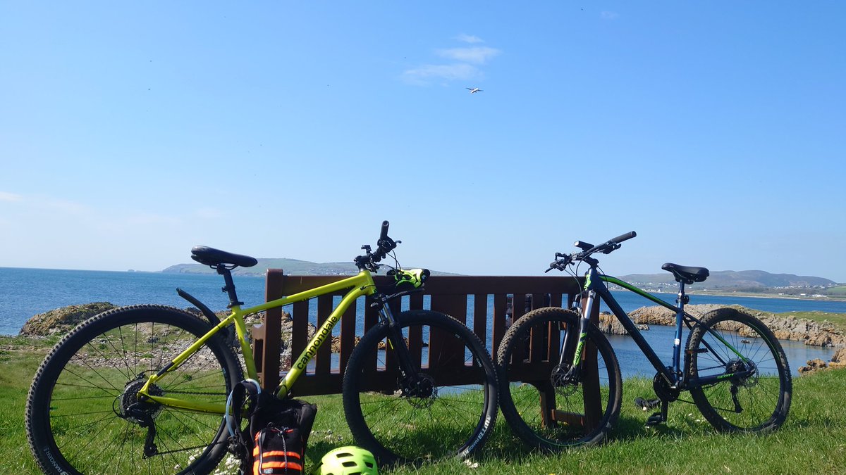 manxcal's tweet photo. Nice day to be out and don't be fooled it looked nice but it's blowing a hoolie hahaha 🤣 https://t.co/JC57mLhJHk
