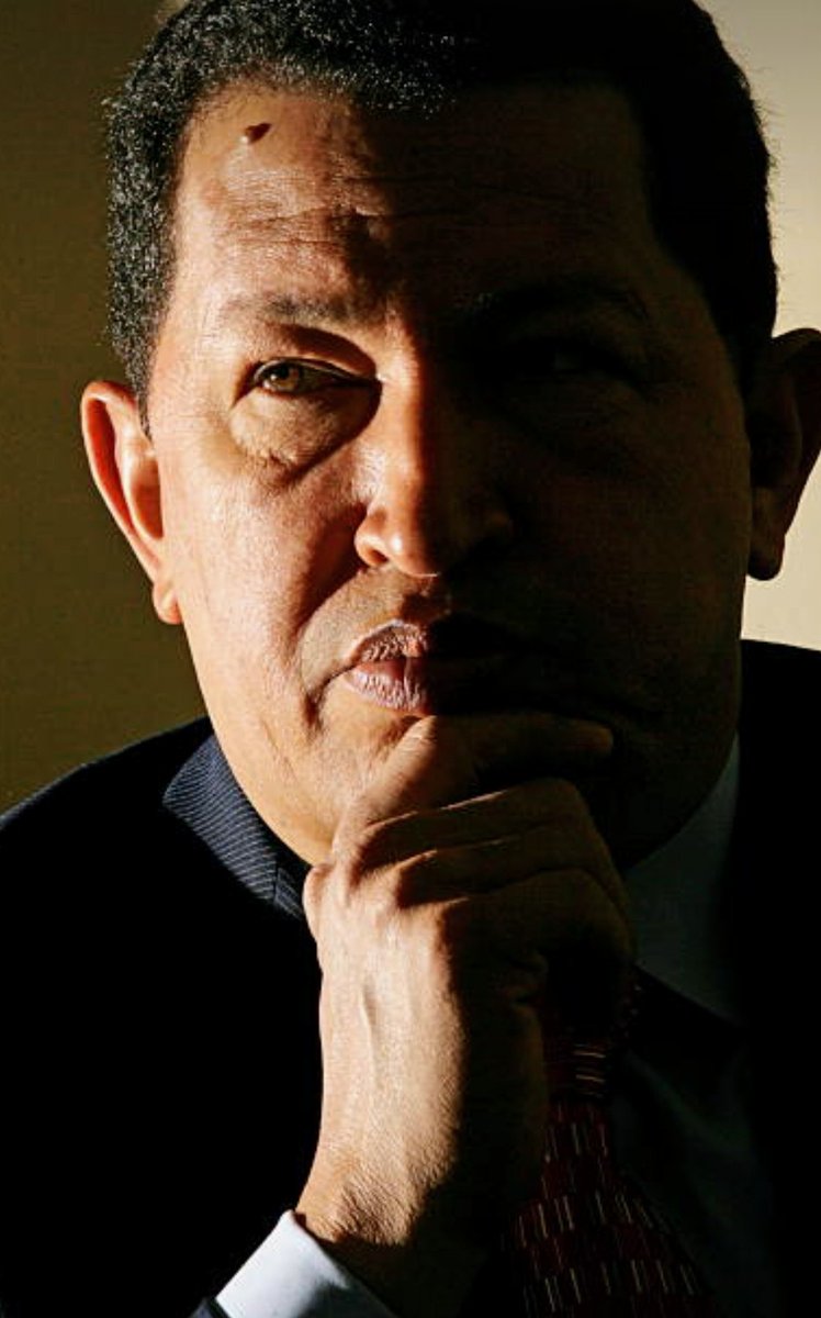 Solo unidos podremos derrotar definitivamente a los traidores a la patria que pretenden apuñalearla 
en el corazón. Solo unidos garantizaremos el futuro de nuestros hijos.

Comandante Chávez