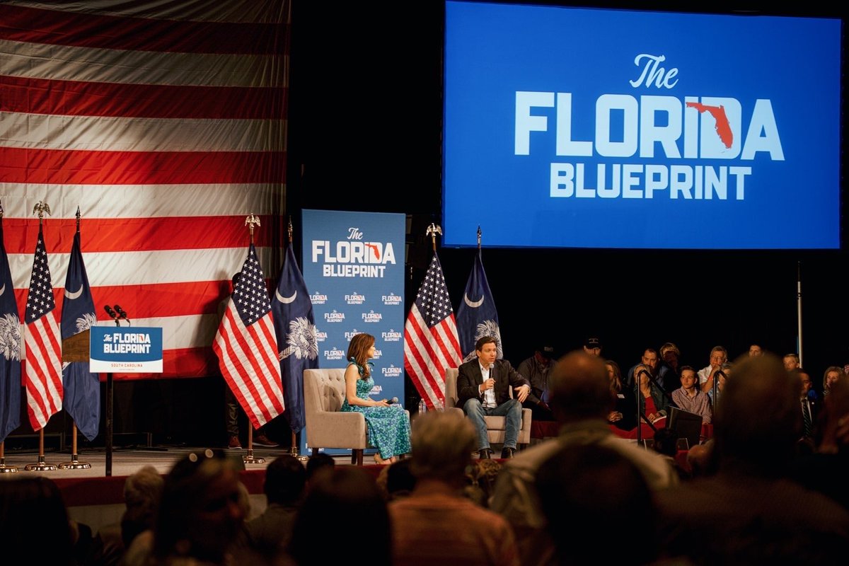 RonDeSantis's tweet photo. .@CaseyDeSantis and I enjoyed sharing the Florida Blueprint with the people of Spartanburg.

South Carolinians are committed to defeating the woke agenda! https://t.co/t3QckwBILZ