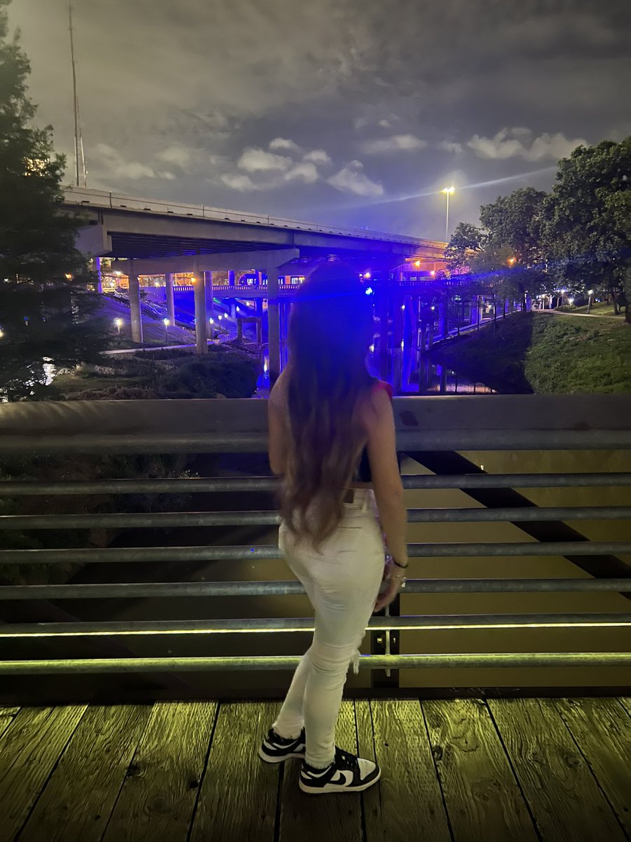 luvlykenz's tweet photo. 4-19-23 😘🫶🏽 #18th #birthday #legal #houston https://t.co/yeWBMhDz5U