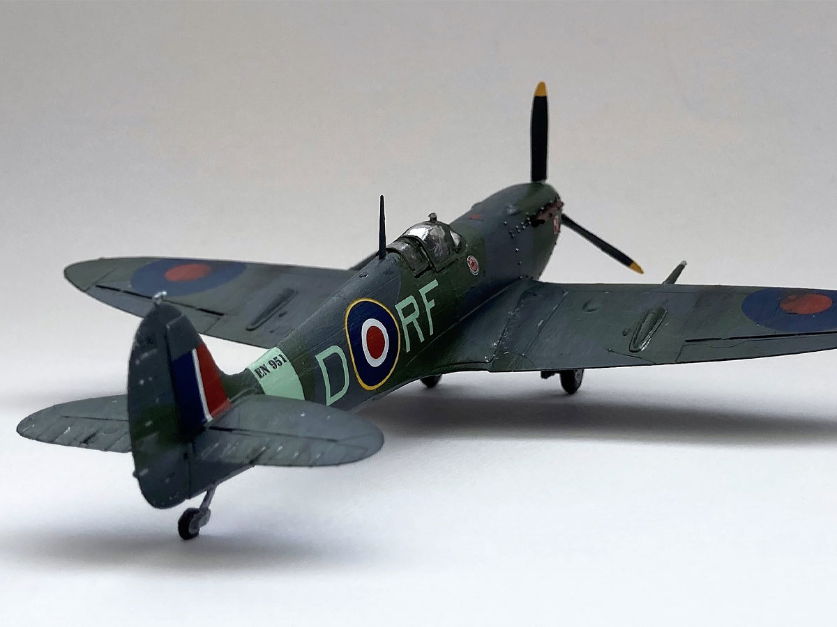 RevellGermany's tweet photo. Supermarine Spitfire Mk.Vb in scale 1:72 built by Güney Hikmet BALOĞLU.
#revellgermany #scalemodel #discoverrevell #modellbau #revellkit #modelkit #spitfiremkvb #303squadron #supermarinespitfire https://t.co/NjHBKnLCBL