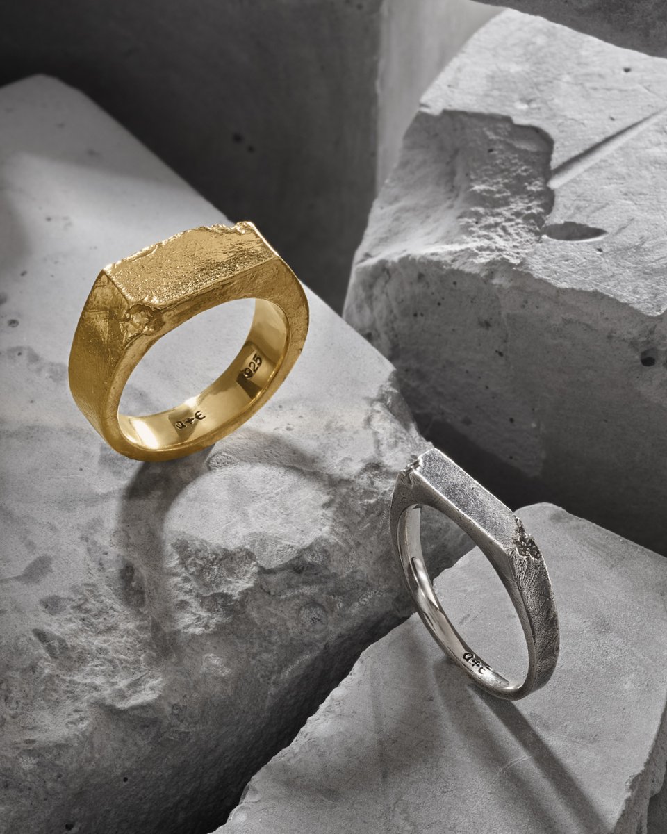 AskEmblaStore's tweet photo. Meet our new signet rings constructed in 925 sterling Silver. Find a thick rectangular face with battle-scarred corners with our Brute Signet Ring or a narrower face with our Brixton Signet Ring. Shop our rings at https://t.co/2BrSHaTaib.

-

#askandembla #askemblastore https://t.co/TjS1ay3tv9