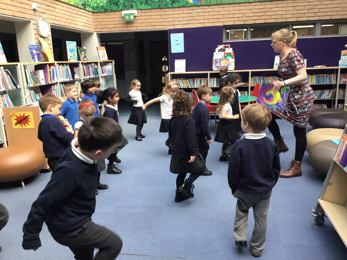 OWPS_fs's tweet photo. The Penguins and Magpies had lots of fun in their library session this afternoon with an interactive story called Jumpus Jumpus Dinosaur Rumpus! #owpsreading https://t.co/J3M4eAN09O