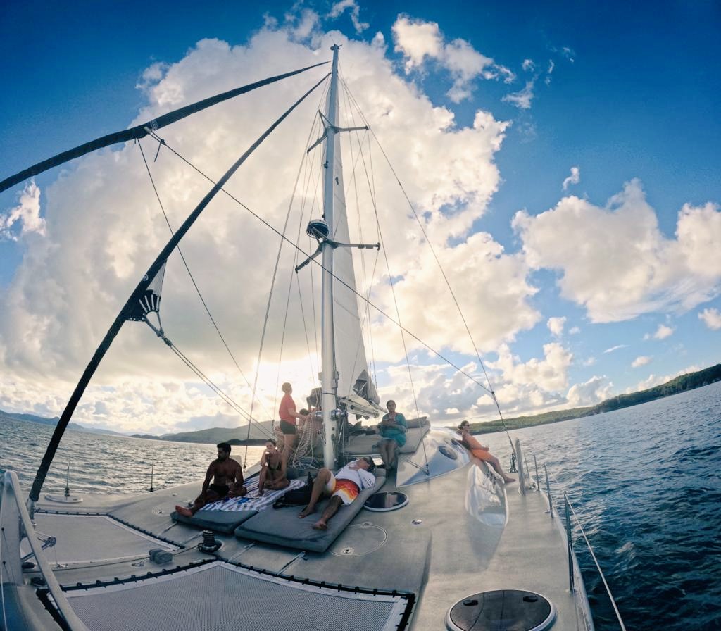 ThousandMilesUs's tweet photo. @travelblogjamie @SashaEats Hamilton Island 💕
#sunset #cruise https://t.co/t5XG9q1UIx