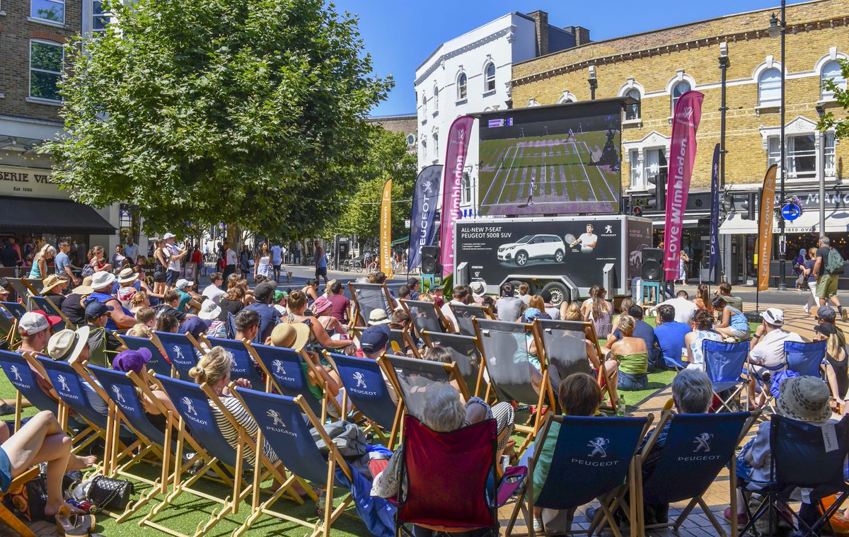 GPM3601's tweet photo. 🎾🌱Our premium sites close to the grounds with big screens and pop up events provide the perfect environment to showcase your brand Wimbledon Championships 2023! Get in touch to find out more!
#OOH #digitalsdvertising #TennisSeason #GrassCourtAction #GrandSlam #SummerOfTennis https://t.co/k4cVLxERzK
