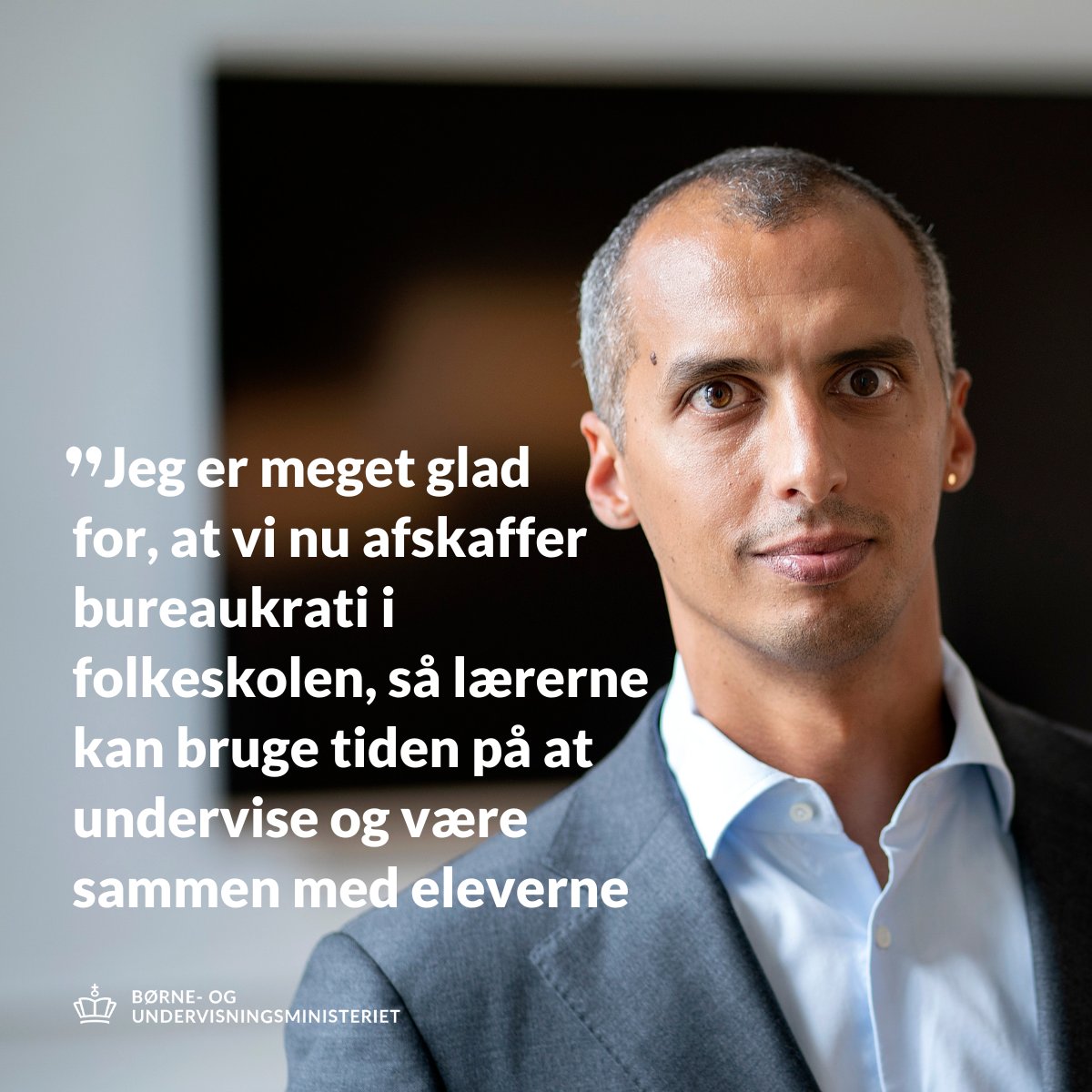 UVM_dk's tweet photo. Et bredt flertal i Folketinget har besluttet at afskaffe uddannelsesparathedsvurderingen, så lærere ikke længere skal vurdere folkeskoleelevers sociale evner. 
Læs mere om den netop indgået aftale: https://t.co/RiAHm2uKae
#dkpol #skolechat #uddpol https://t.co/rTdBmG4MmN