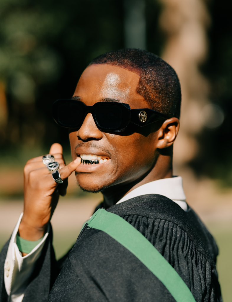 RefiloeSoboyce's tweet photo. Mama, I did it for you 🤍. 

#autumngraduation https://t.co/FDQS1fHXED