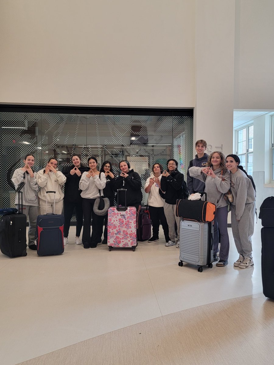 DURFEE DECA ORLANDO BOUND!
GOOD LUCK AT THE DECA COMPETITION!!!! HILLTOPPER LEADERSHIP IS GOING PLACES!!!