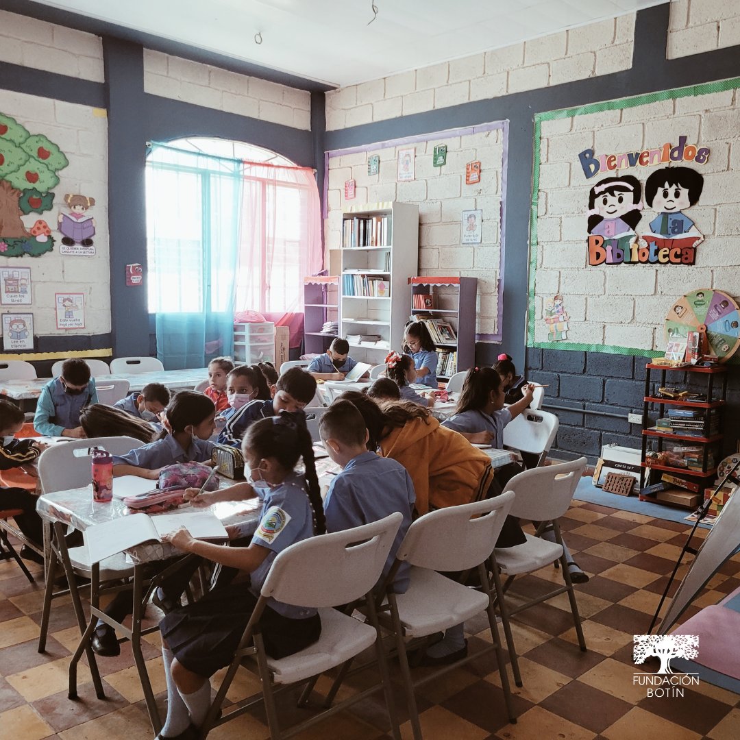 fundacionbotin's tweet photo. Gracias a la Fundación Terra, la Red de Centros Educación Responsable sigue creciendo y llega a más lugares en Centroamérica.  Visitamos Honduras 🇭🇳, Guatemala 🇬🇹 y Nicaragua 🇳🇮 para ver el impacto de la educación emocional, social y creativa en alumnos y profesores. https://t.co/wBEDnKjKKq