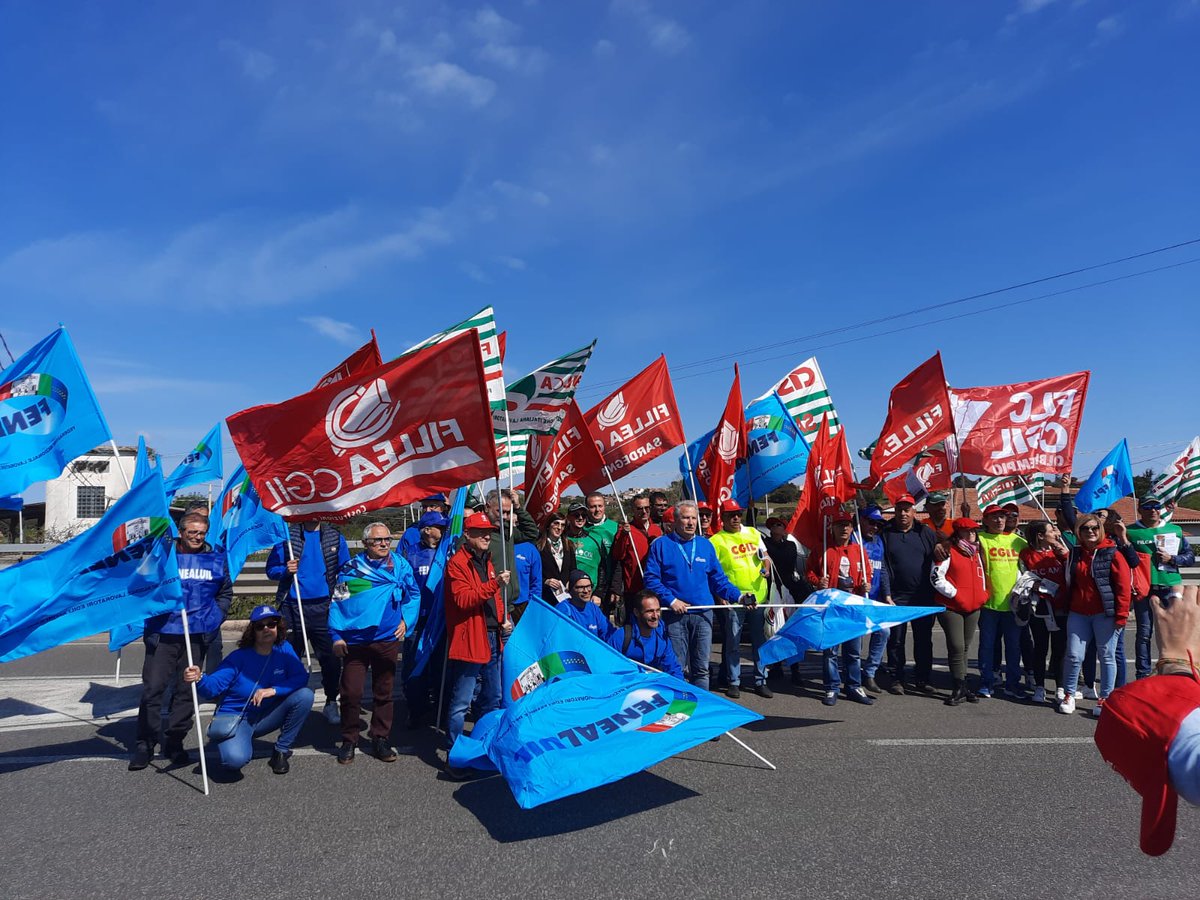 FENEALUIL_'s tweet photo. Grande adesione allo sciopero generale del #legno. #Sindacati #FenealFilcaFillea: "Ora Federlegno compia un gesto di responsabilità."
Leggi il comunicato con i dati delle principali adesioni:
https://t.co/K6tCwjOyys
#Respect4Workers
#NoiNonCiStiamo
#ContrattoSubito https://t.co/SABFXU4WT3