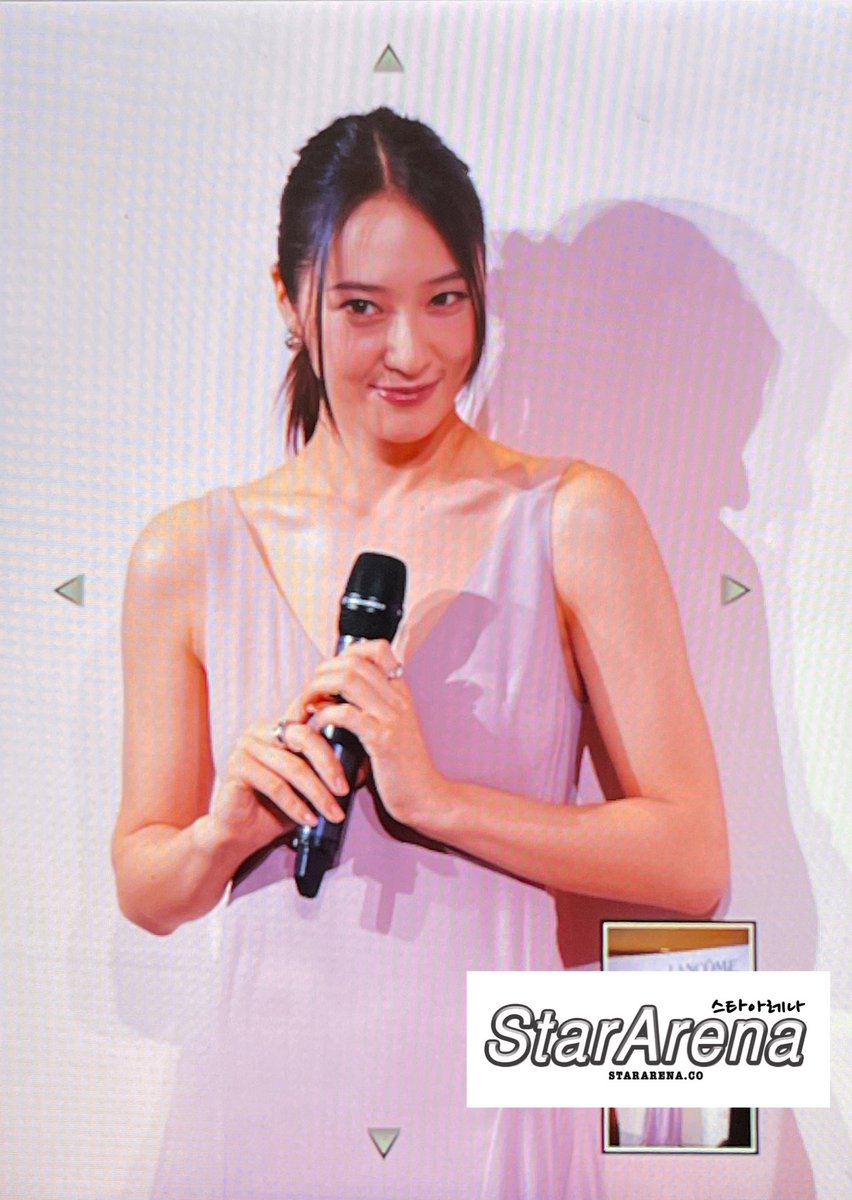 yojuici's tweet photo. RT @StarArena_: 230421 Lancome Idole ft Krystal https://t.co/tOjecd9O70