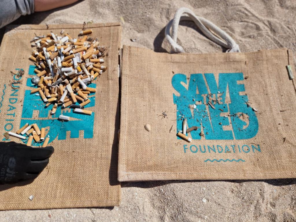 TLGOIIPP's tweet photo. #RT @IIPPGob: En el curso de una salida programada, internas del Centro Penitenciario de Mallorca han colaborado con 
@SaveTheMed_ en la limpieza de playas.

La contaminación por plásticos y otros residuos es un problema que nos afecta a tod@s y tod@s po… https://t.co/hyb2kShhEj