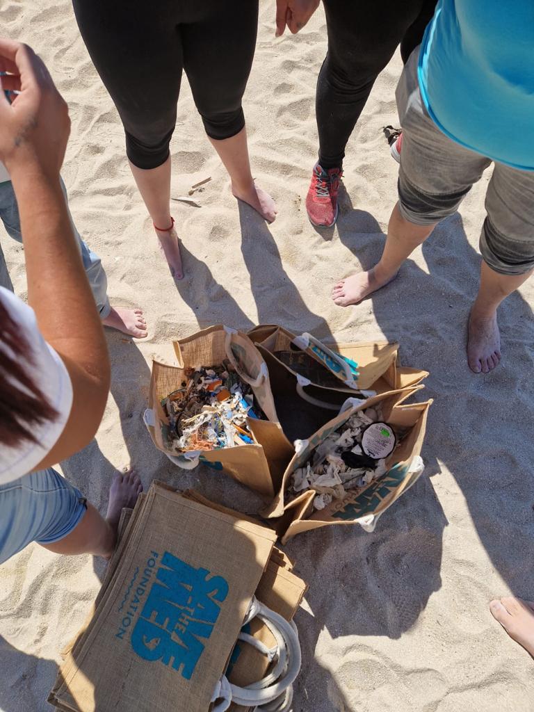 TLGOIIPP's tweet photo. #RT @IIPPGob: En el curso de una salida programada, internas del Centro Penitenciario de Mallorca han colaborado con 
@SaveTheMed_ en la limpieza de playas.

La contaminación por plásticos y otros residuos es un problema que nos afecta a tod@s y tod@s po… https://t.co/hyb2kShhEj