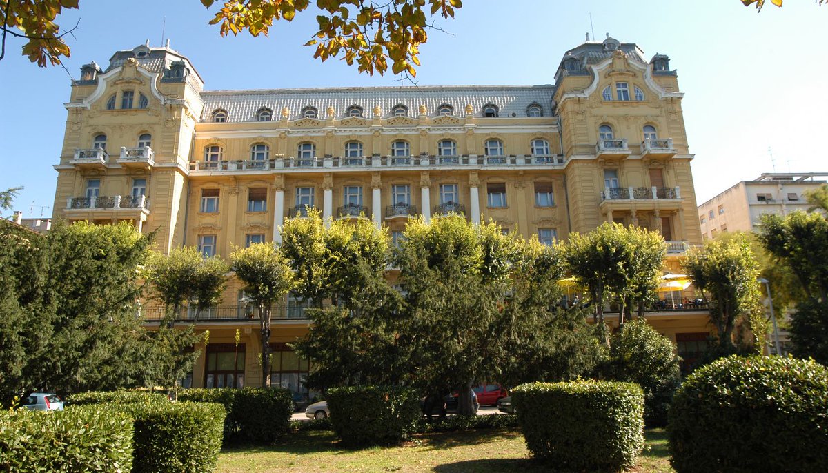 be_polite_ss's tweet photo. #Pula #Pola #Pulj #HotelRiviera
#Istria
❤️⛵ https://t.co/PrERemyVdj