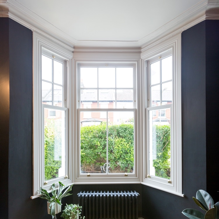GeorgeBarnsdale's tweet image. Bay windows are a great way to open up your space and to fill it with light, making your room feel more spacious
⁠
Click the link below to read all about our bay windows
georgebarnsdale.co.uk/timber-windows…⁠

#homeimprovements #designandbuild #baywindows #windowsanddoors #timberwindows