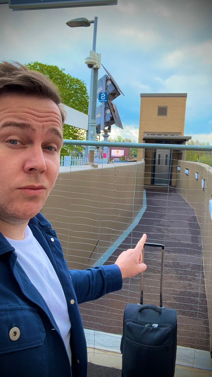 To @NetworkRail
Cc <a href="/TLRailUK/">Thameslink</a>

I went with luggage 🧳via Catford Stn &amp; was frustrated, imagine being disabled👩🏿‍🦽or a parent with yng children struggling daily

Councillors &amp; MP lobbied hard &amp; won this upgrade years ago; for months no visible works- when will it complete?

#Lewisham