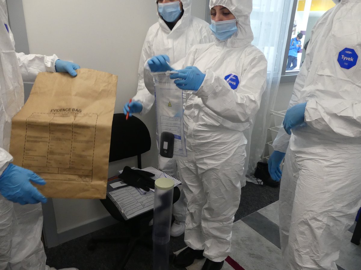 hcucdigital's tweet photo. RT uxbridgecollege: Over two days this week, our Uniformed Services students had the fantastic opportunity to investigate a crime scene and create a crime scene report.

This unique experience allowed them to further their skills in analyzing crime  scen… https://t.co/ZrTroT1LSJ